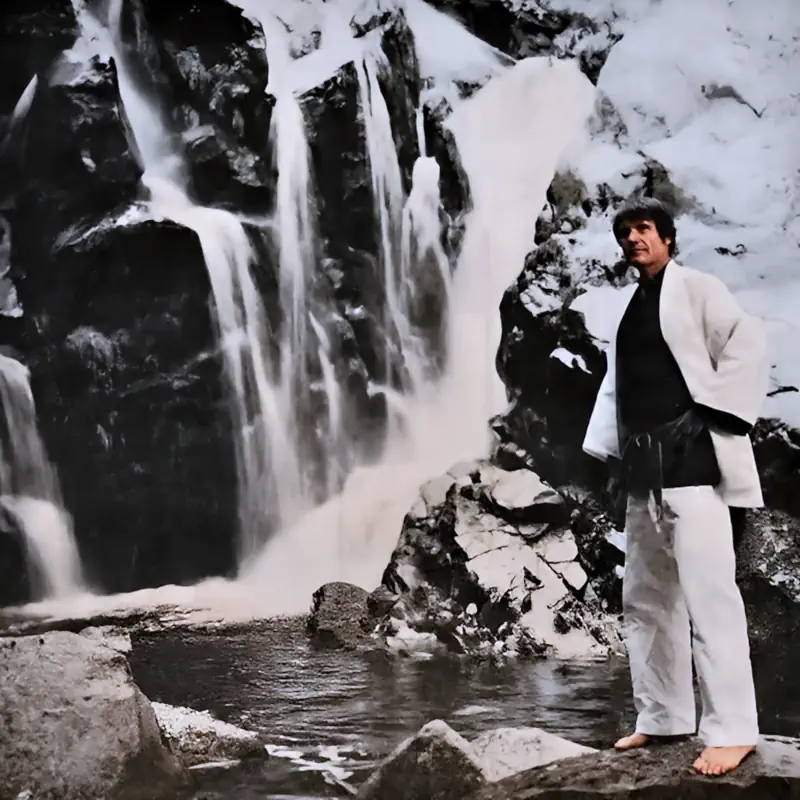 Kirk Ellis in Yosemite Mountains Inspirational Life Coach Kirk Ellis in Yosemite Mountains